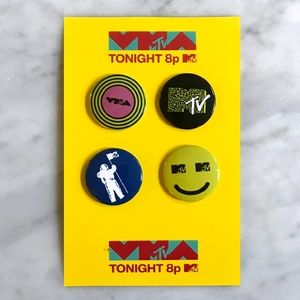 EXCLUSIVE MTV 2019 VMAs PIN SET